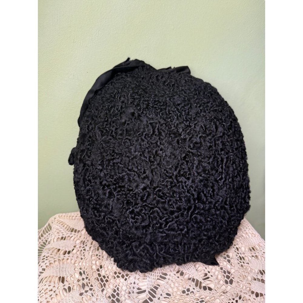 Antique 1920's Curly black lambs wool hand Muff Warmer - Picture 13 of 14